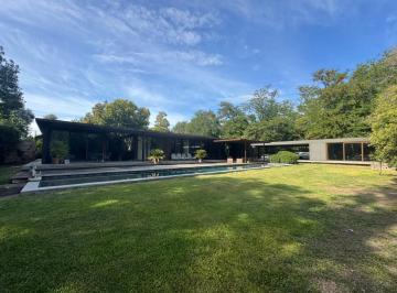 Casa · 650m² · Venta de Casa en Los Pinguinos