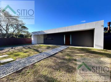 Casa · 600m² · 6 Ambientes · 2 Cocheras · Casa Pinar Sur con 3 Dorm..