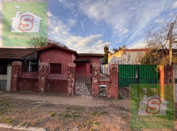 Casa · 2 Ambientes · 1 Cochera · Casa - Temperley