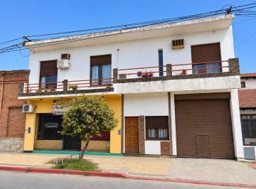 Local comercial · 714m² · 6 Ambientes · 1 Cochera · Local en Mercedes