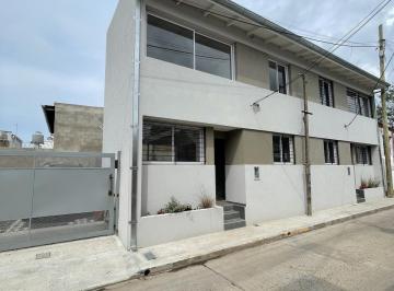 Casa · 50m² · 2 Ambientes · 1 Cochera · Dúplex Tipo Casa en Tigre Centro a Estrenar en Dos Plantas con Cochera (Apto Crédito)