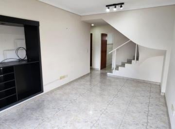 Departamento · 70m² · 2 Ambientes · 1 Cochera · Semipiso en Dúplex de 2 Ambientes con Cochera Cubierta