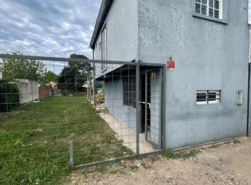 Local comercial · 64m² · 2 Ambientes · Local en Alquiler - 2 Baños - 300 m - La Plata