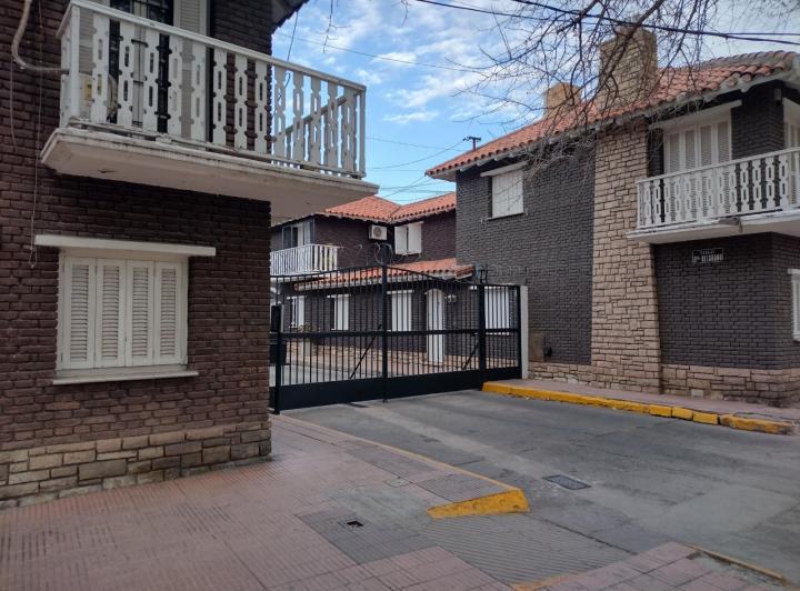 Departamento · 50m² · 4 Ambientes · 1 Cochera