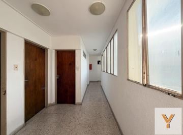 Departamento · 58m² · 3 Ambientes · Departamento en Alquiler - 2 Dorm. 2 Baños - 58 m - La Plata
