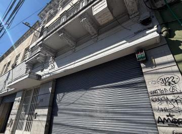 Edificio · 900m² · Edificio Comercial con Ascensor y Acceso Vehicular! Sup Total: 935 m²