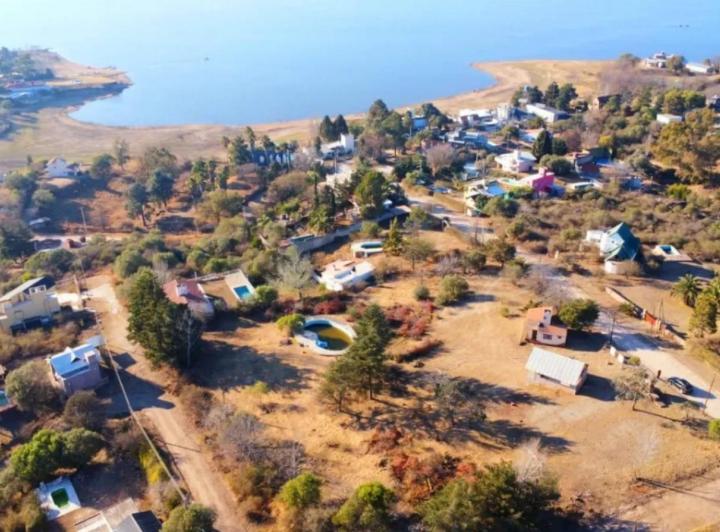 Terreno · 920m²