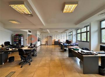 Oficina comercial · 77m² · 1 Ambiente · 1 Cochera · Oficina Alquiler en Parque Cha