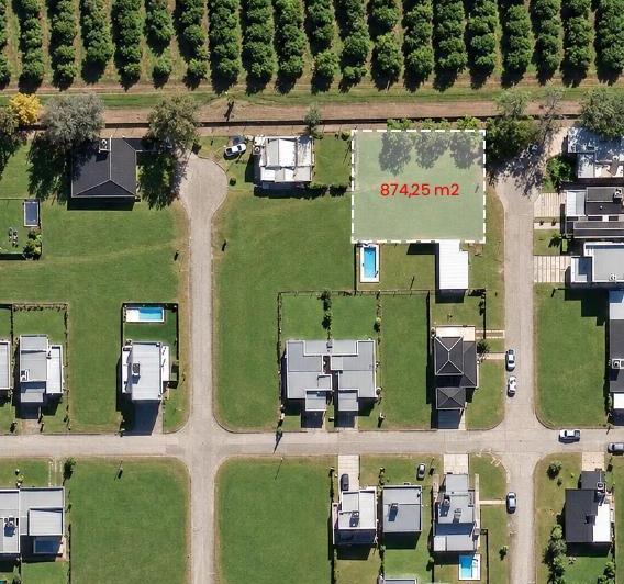 Terreno · 875m²