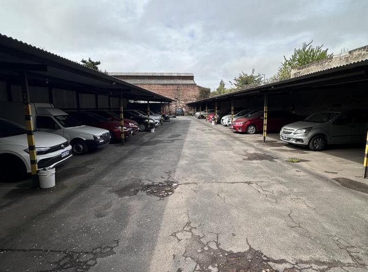 Terreno · 1291m²