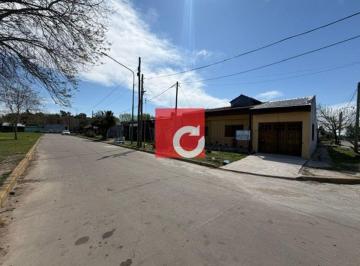 Casa de 3 ambientes, Ensenada · Venta de Casa en Calle Abruzzo N 38 - Ensenada