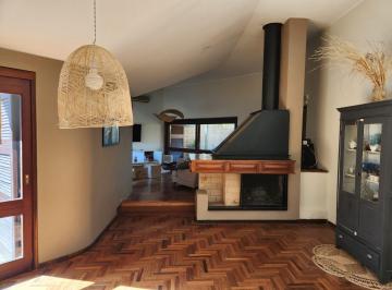 Casa · 350m² · 6 Ambientes · 4 Cocheras · Urca 3dorm. 2baños - Pileta/quincho con Asador - Toda Planta Baja
