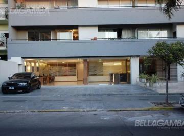 Local comercial · 136m² · 4 Ambientes · 5 Cocheras · Local Venta Florida