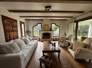 Casa · 272m² · 5 Ambientes · 3 Cocheras · Casa en Venta - 5 Ambientes - Mayling Cc