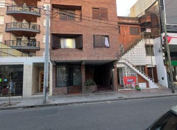 Departamento de 6 ambientes, Córdoba · Dpto. 2 Dorm. - Alberdi