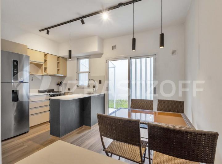 PH · 60m² · 4 Ambientes · 1 Cochera