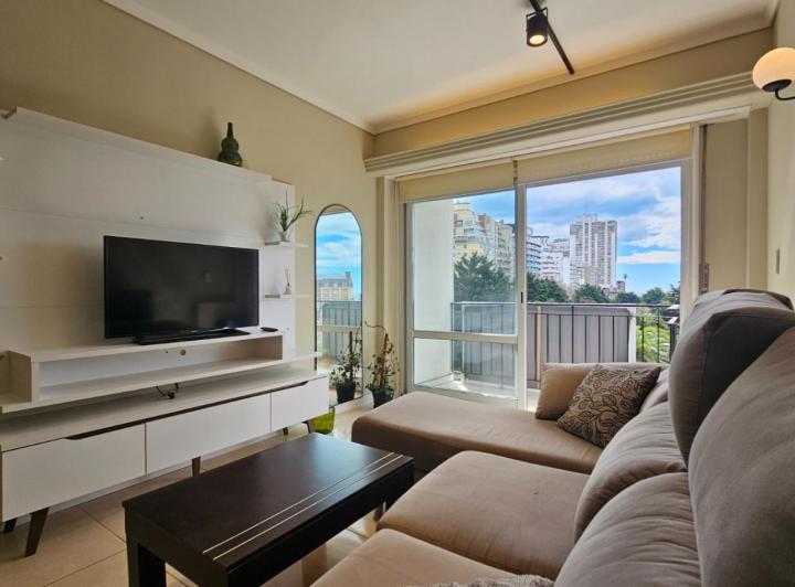 Departamento · 50m² · 2 Ambientes · 1111 Cocheras