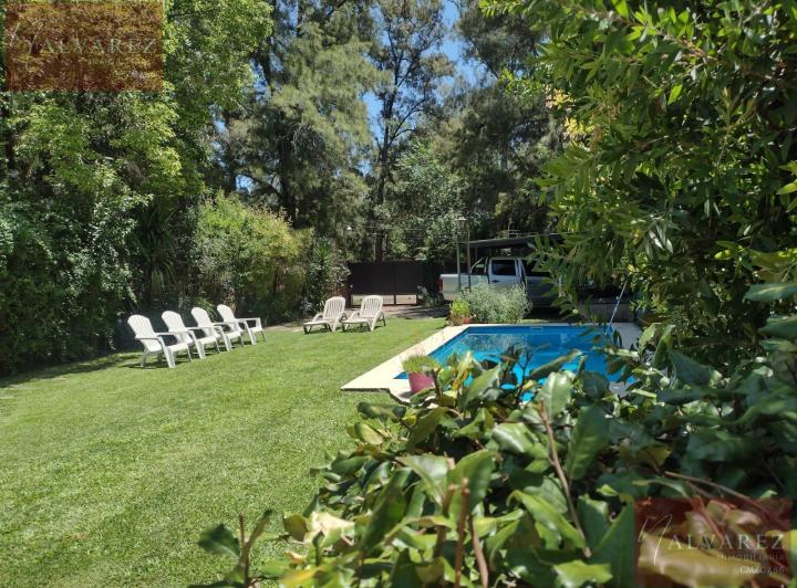 Casa · 83m² · 4 Ambientes · 2 Cocheras