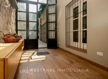 Casa · 158m² · 2 Dormitorios · 1 Cochera · Casa en Barrio Sur