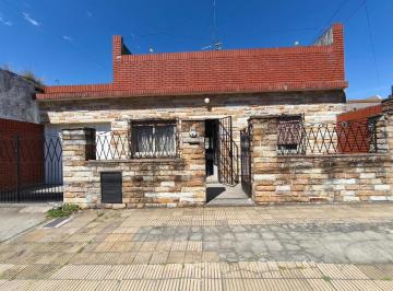 Casa · 94m² · 3 Ambientes · 1 Cochera · Casa de 3 Ambientes en Venta en San Justo