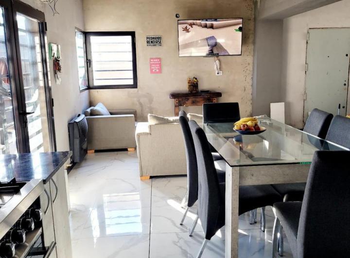 Casa · 120m² · 2 Ambientes · 1 Cochera