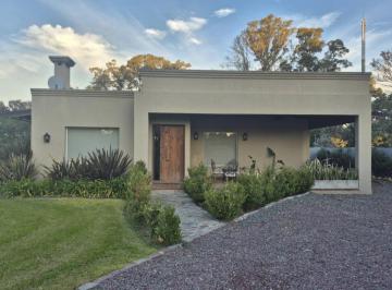 Casa · 200m² · 5 Ambientes · 8 Cocheras · Venta | Casa en La Esperanza Club de Campo