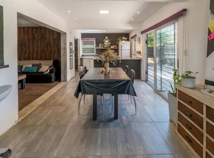 Casa · 92m² · 3 Ambientes · 1 Cochera