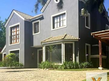 Casa · 260m² · 8 Ambientes · Casa en Alquiler - 4 Dorm. 5 Baños - Pilar
