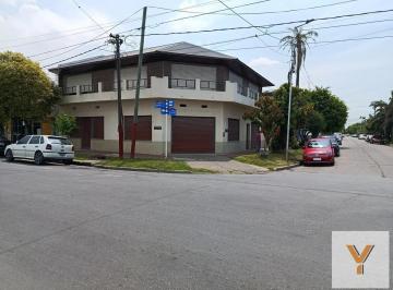 Local comercial · 105m² · 2 Ambientes · Local Comercial en Alquiler - 2 Ambientes - Lanús