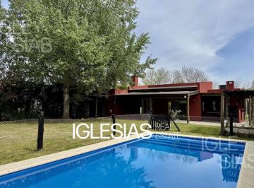 Casa · 102m² · 3 Ambientes · Casa en Venta y Alquiler de 2 Dorm. en Santa Catalina, Villanueva