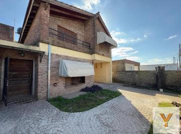 Casa · 110m² · 6 Ambientes · Casa en Venta - 4 Dorm. 2 Baños - Pergamino