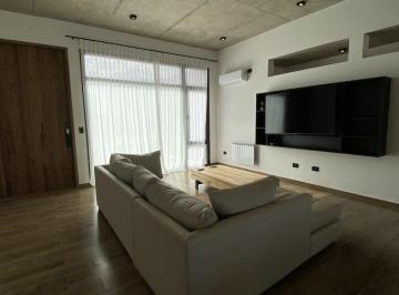 Casa · 218m² · 5 Ambientes · Casa en Venta - 4 Dorm. 4 Baños - 275 m - Barrio Ecuestre