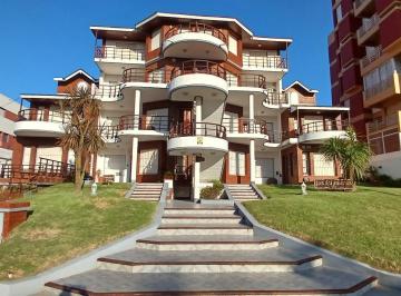 Departamento · 95m² · 4 Ambientes · Casa en Venta - 2 Dorm. 2 Baños - Villa Gesell