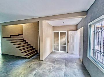 Casa de 3 ambientes, Godoy Cruz · Dúplex en Venta en Godoy Cruz, Apto Crédito, 2 Dorm. y Cochera Doble
