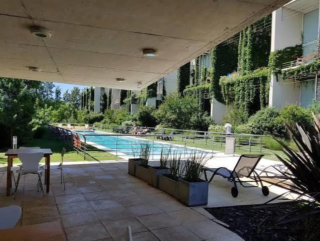 Departamento · 80m² · 2 Ambientes · 1 Cochera