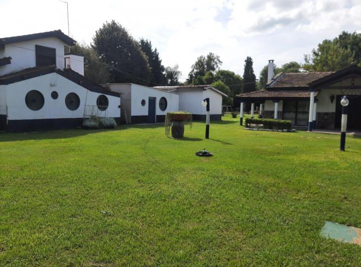 Casa · 600m² · 8 Ambientes