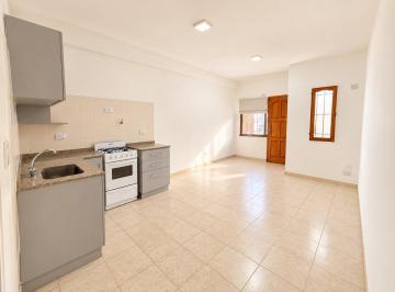 rs:i1pmcli3wa59gwm3mhk9f40w · Alquiler | 2 Ambientes Pb con Jardín + Garage | Martin Coronado