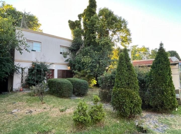 Casa · 80m² · 3 Ambientes · 1 Cochera