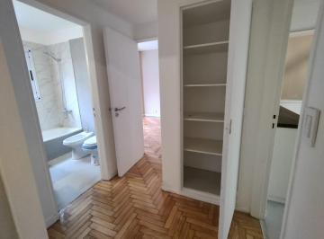Departamento · 55m² · 3 Ambientes · Venta 3 Ambientes Reciclado Contrafrente en 3°piso - 60 m