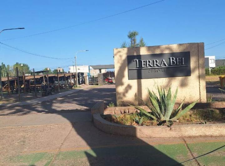 Terreno · 300m²
