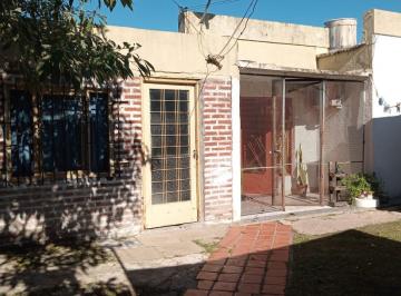 Casa · 120m² · 5 Ambientes · Casa en Venta - 3 Dorm. 2 Baños - Los Hornos