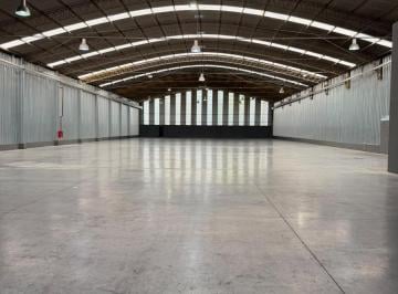 Depósito · 2000m² · Excelente Depósito de 2000 m² en Predio Cerrado
