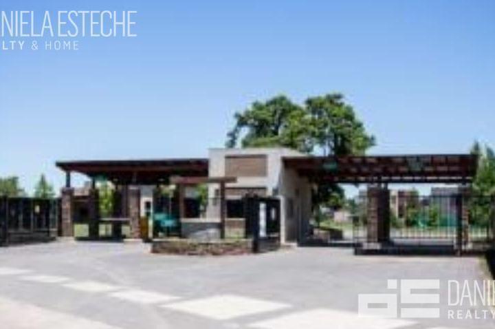 Casa · 550m² · 5 Ambientes · 1 Cochera