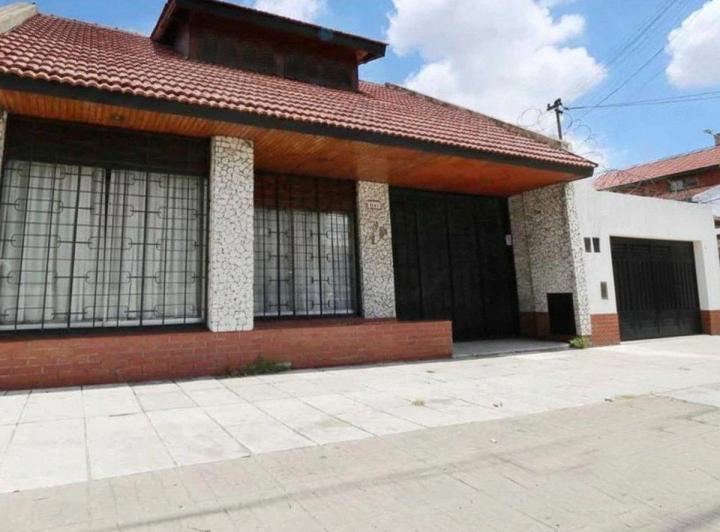 Casa · 152m² · 3 Ambientes · 2 Cocheras