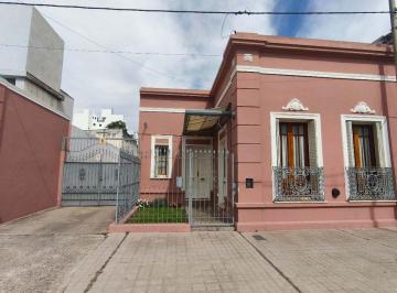 Casa · 165m² · 4 Ambientes · 1 Cochera · Venta Casa Alta Cordoba Tres Dorm. 13 Cocher