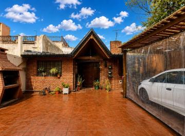 Casa · 119m² · 4 Ambientes · Casa en Venta 3 Ambientes con Escritorio y Patio