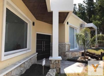 Casa · 270m² · 6 Ambientes · Casa en Venta - 4 Dorm. 6 Baños - Pinamar