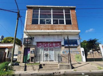 Local comercial · 300m² · Local Salón Venta 1piso R. Castillo Local P Baja