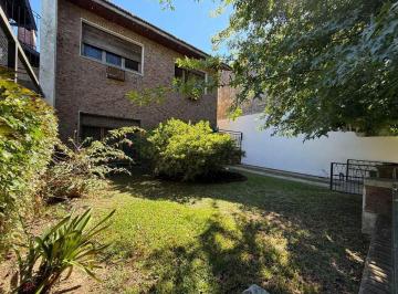 Casa · 230m² · 4 Ambientes · 2 Cocheras · Venta Casa 4 Amb. San Isidro Permuta