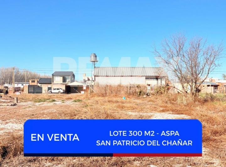 Terreno · 300m²